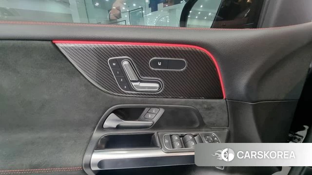 Mercedes-Benz GLB-Class X247 2020 Черный из Кореи, фото 4