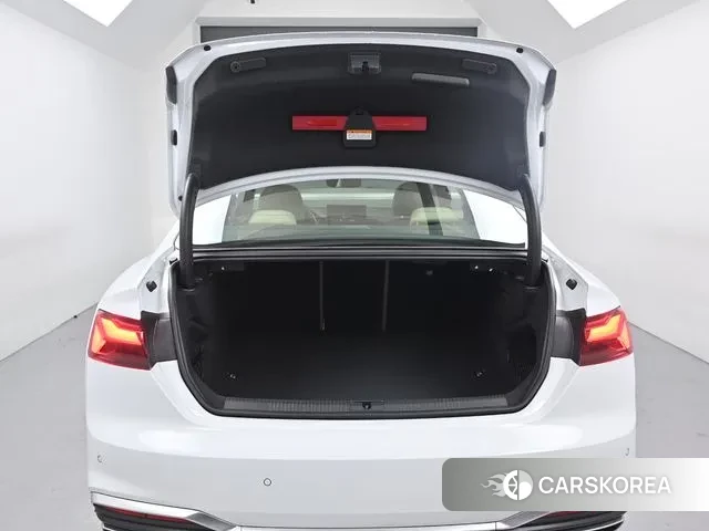 Audi A5 (F5) 2023 Белый из Кореи, фото 4