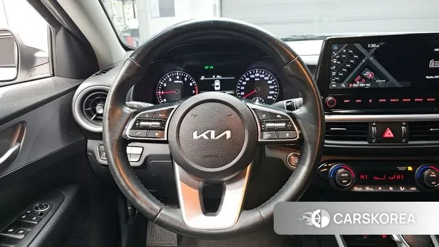 Kia The New K3 2nd generation 2022 Белый из Кореи, фото 4