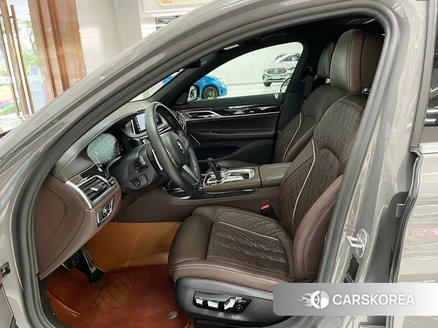 BMW 7 series 2021 Серебристо-серый из Китая, фото 4