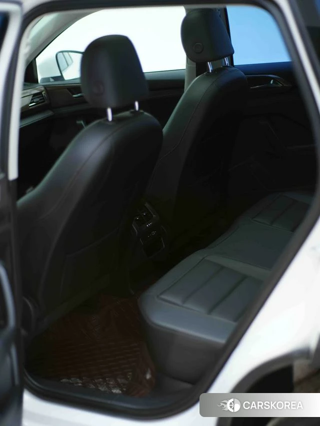 Volkswagen Tuyue 2022 Белый из Китая, фото 4
