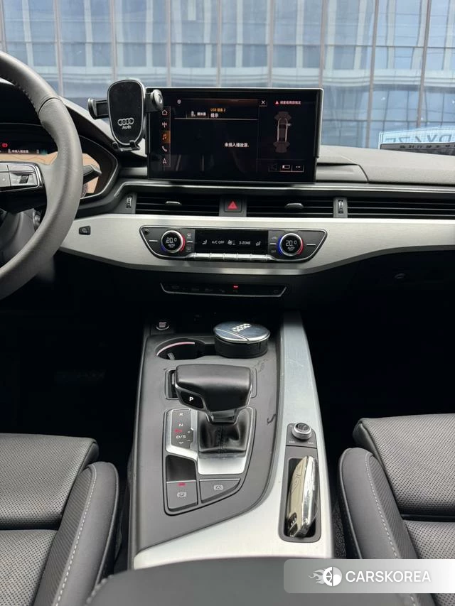 Audi A4L 2021 Белый из Китая, фото 4