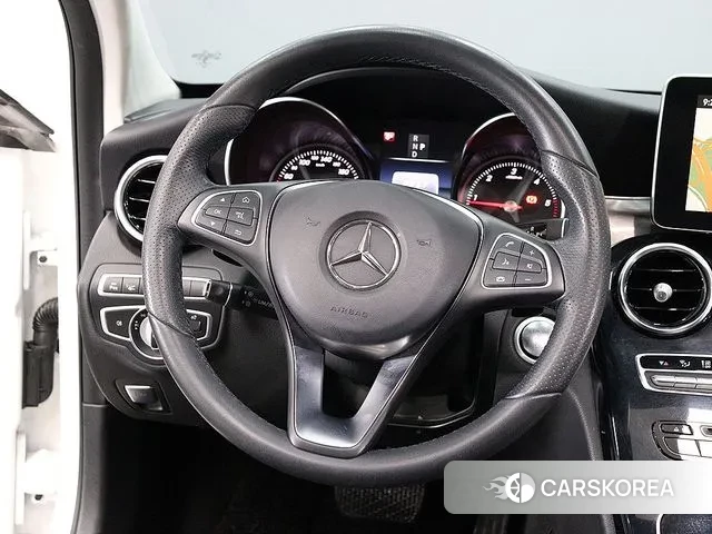 Mercedes-Benz C-Class W205 2018 Белый из Кореи, фото 4