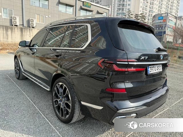 BMW X7 (G07) 2024 Черный из Кореи, фото 4