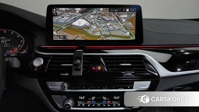 BMW 5 Series (G30) 2022 Черный из Кореи, фото 4