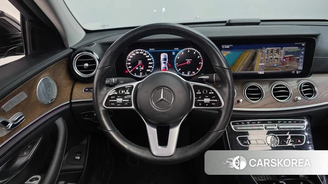 Mercedes-Benz E-Class W213 2018 Черный из Кореи, фото 4