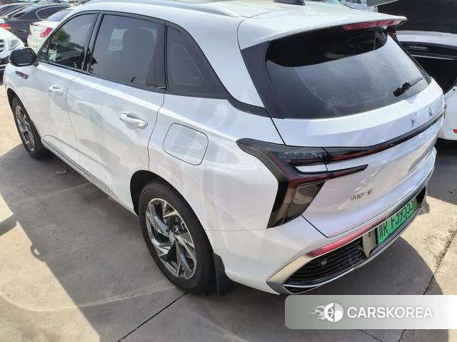 Red flag HS3 PHEV 2025 Белый из Китая, фото 4