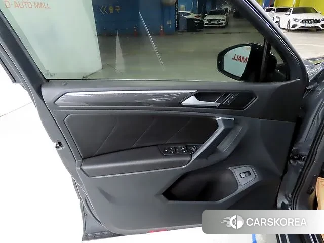 Volkswagen Tiguan second Generation 2020 Серый из Кореи, фото 4