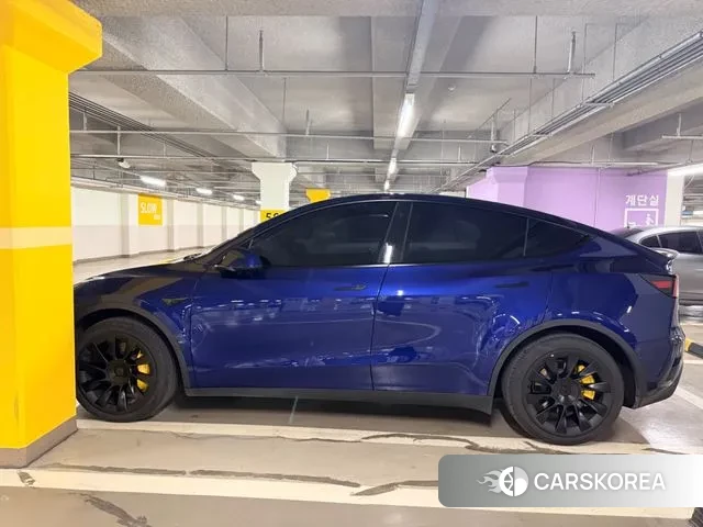 Tesla Model Y 2023 Синий из Кореи, фото 4
