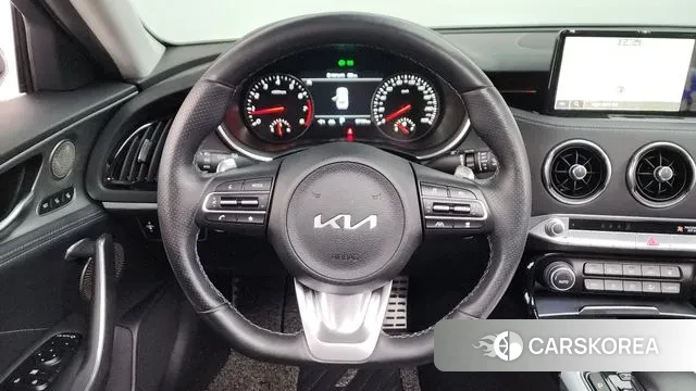 Kia Stinger Meister 2023 Белый из Кореи, фото 4