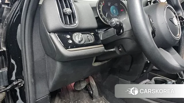 Mini Cooper Countryman 2023 Черный из Кореи, фото 4