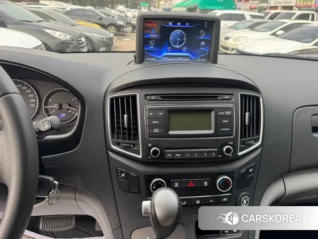 Hyundai The New Grand Starex 2019 Серебристо-серый из Кореи, фото 4