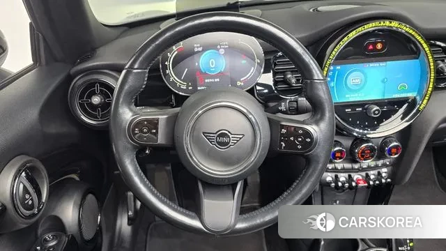 Mini Cooper Convertible 2023 Белый из Кореи, фото 4