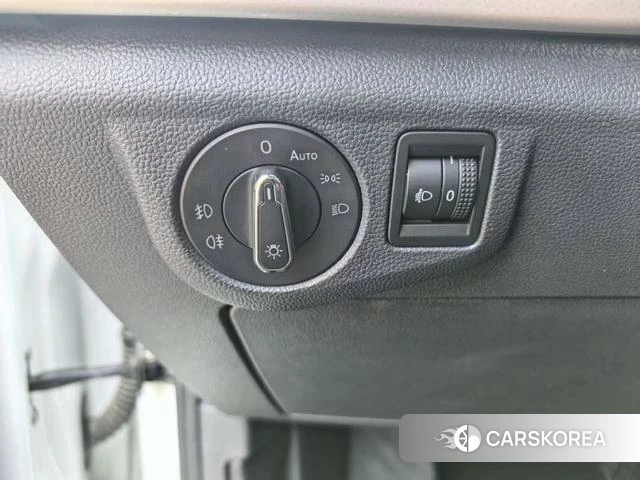 Volkswagen Bora 2023 Белый из Китая, фото 4
