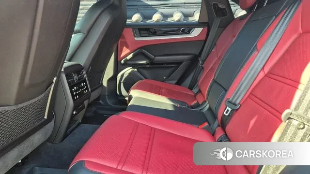 Porsche Cayenne (PO536) 2025 Черный из Кореи, фото 4