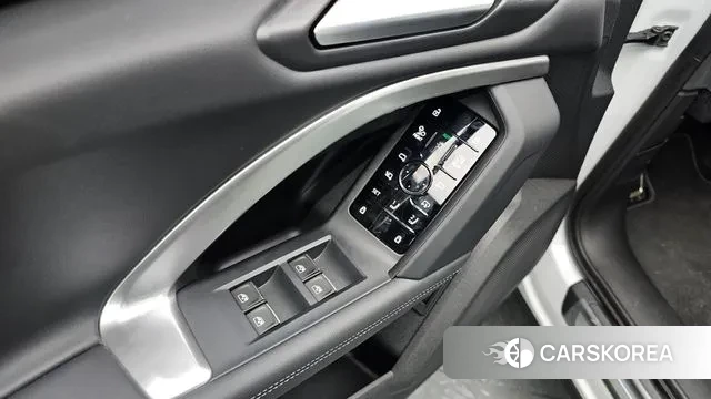 Audi Q5 (80A) 2025 Белый из Кореи, фото 4