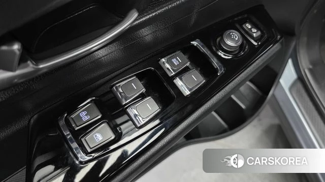 Ssangyong Beautiful Korando 2020 Серебристо-серый из Кореи, фото 4