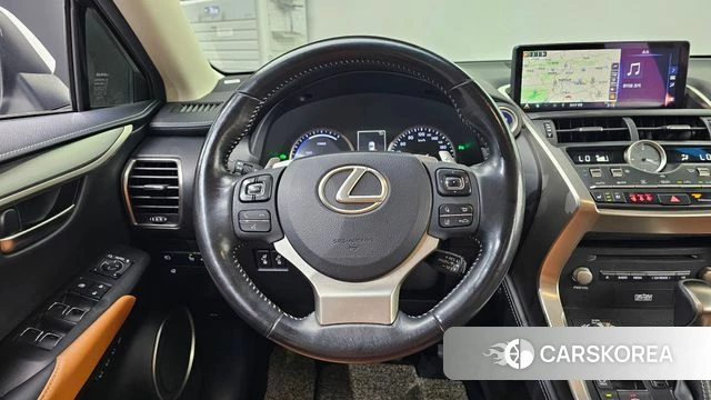 Lexus NX300h 2019 Белый из Кореи, фото 4