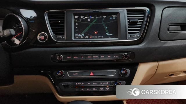 Kia The New Carnival 2018 Белый из Кореи, фото 4