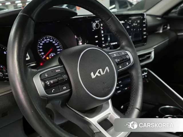 Kia K5 3rd generation 2023 Серый из Кореи, фото 4