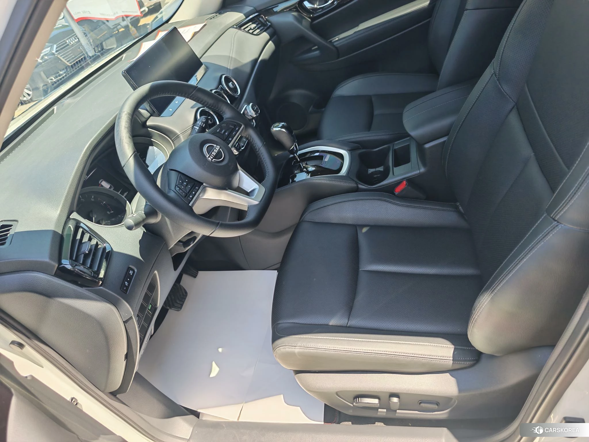 Nissan Qijun 2025 Белый из Китая, фото 4