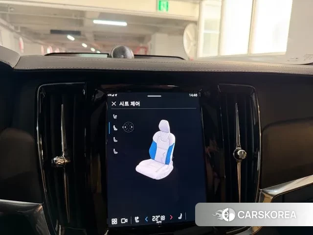 Volvo V90 Cross-Country 2024 Серый из Кореи, фото 4