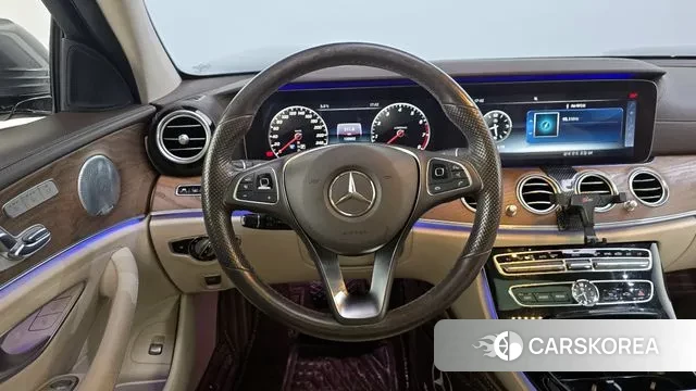 Mercedes-Benz E-Class W213 2018 Серый из Кореи, фото 4
