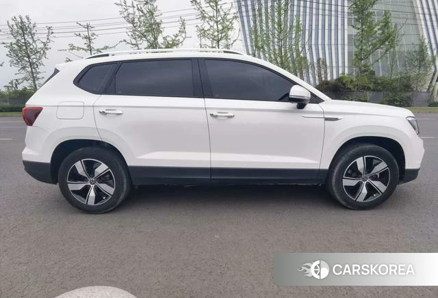 Volkswagen Tuyue 2022 Белый из Китая, фото 4