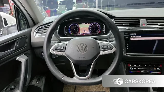 Volkswagen Tiguan second Generation 2021 Белый из Кореи, фото 4