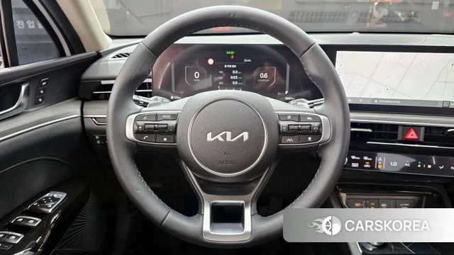 Kia The New K5 3rd generation 2025 Белый из Кореи, фото 4