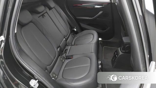 BMW X1 (F48) 2022 Черный из Кореи, фото 4