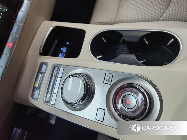 Genesis GV70 2023 Белый из Кореи, фото 4