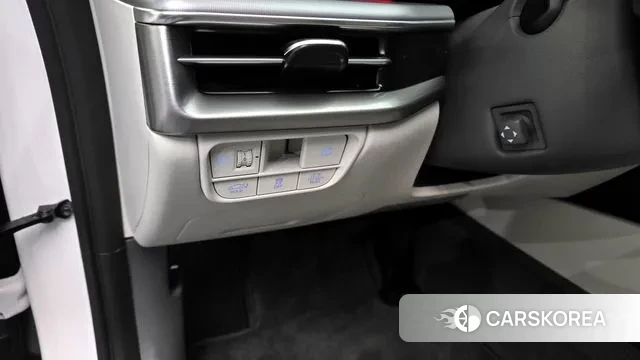 Hyundai Grandeur Hybrid (GN7) 2023 Белый из Кореи, фото 4