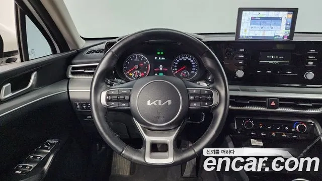 Kia K5 3rd generation 2023 Белый из Кореи, фото 4
