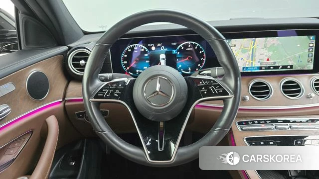 Mercedes-Benz E-Class W213 2023 Черный из Кореи, фото 4