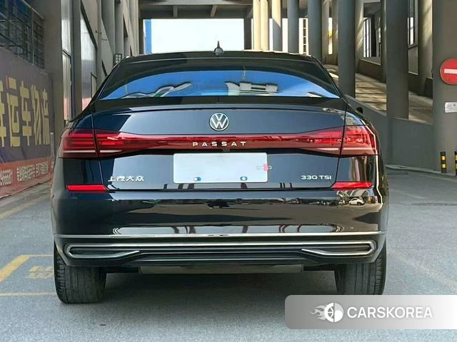 Volkswagen Passat 2024 Черный из Китая, фото 4