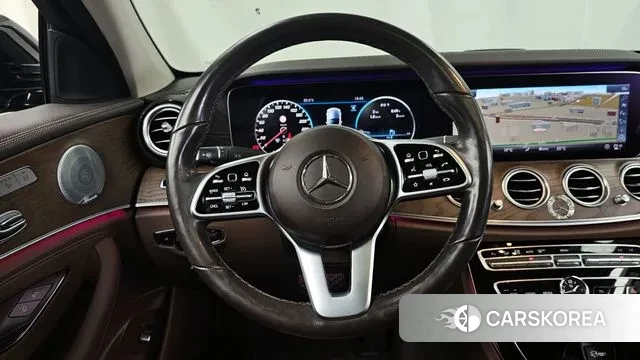Mercedes-Benz E-Class W213 2018 Черный из Кореи, фото 4