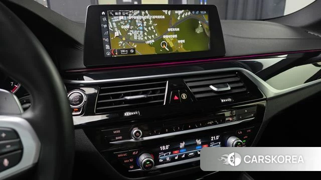 BMW 5 Series (G30) 2018 Серый из Кореи, фото 4