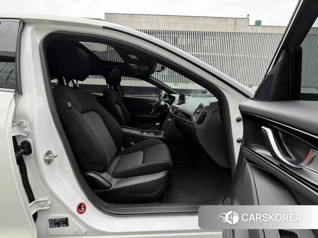 Mazda CX-4 2023 Белый из Китая, фото 4