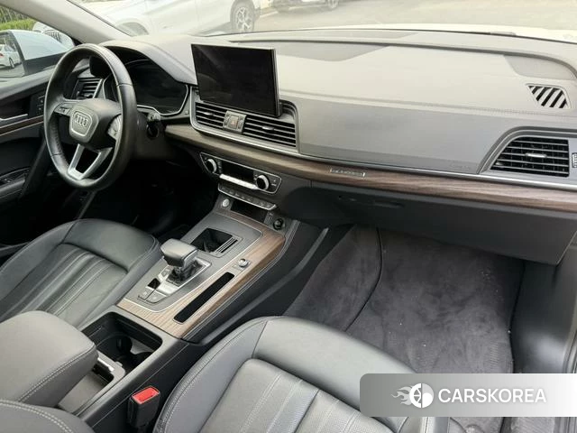 Audi Q5L 2021 Белый из Китая, фото 4
