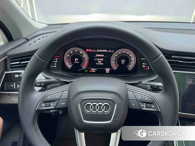 Audi Q7 2024 Серебристо-серый из Китая, фото 4