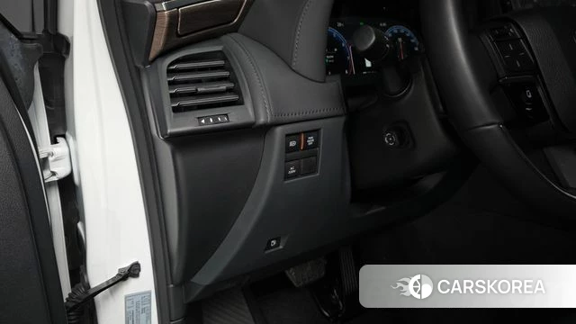 Toyota Alphard 4th Generation 2025 Белый из Кореи, фото 4