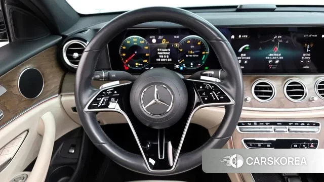 Mercedes-Benz E-Class W213 2022 Черный из Кореи, фото 4