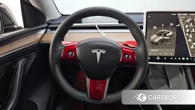 Tesla Model Y 2024 Черный из Кореи, фото 4