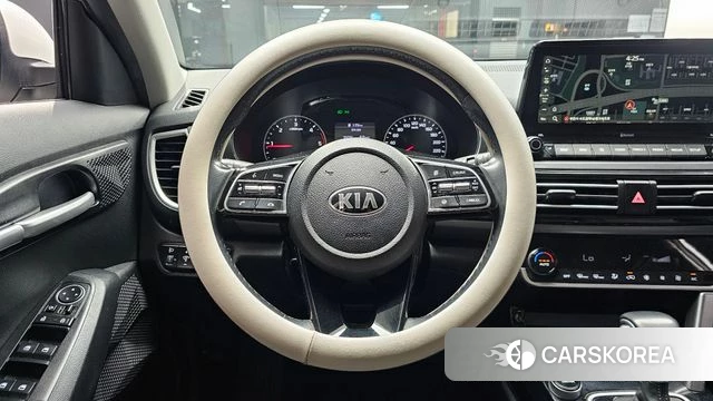 Kia Seltos 2019 Белый из Кореи, фото 4