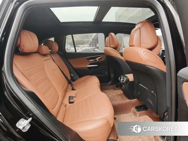 Mercedes-Benz GLC 2023 Черный из Китая, фото 4