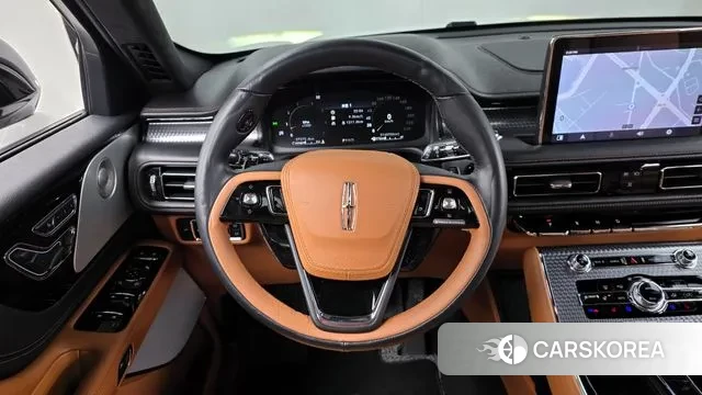 Lincoln Aviator 2nd generation 2023 Белый из Кореи, фото 4