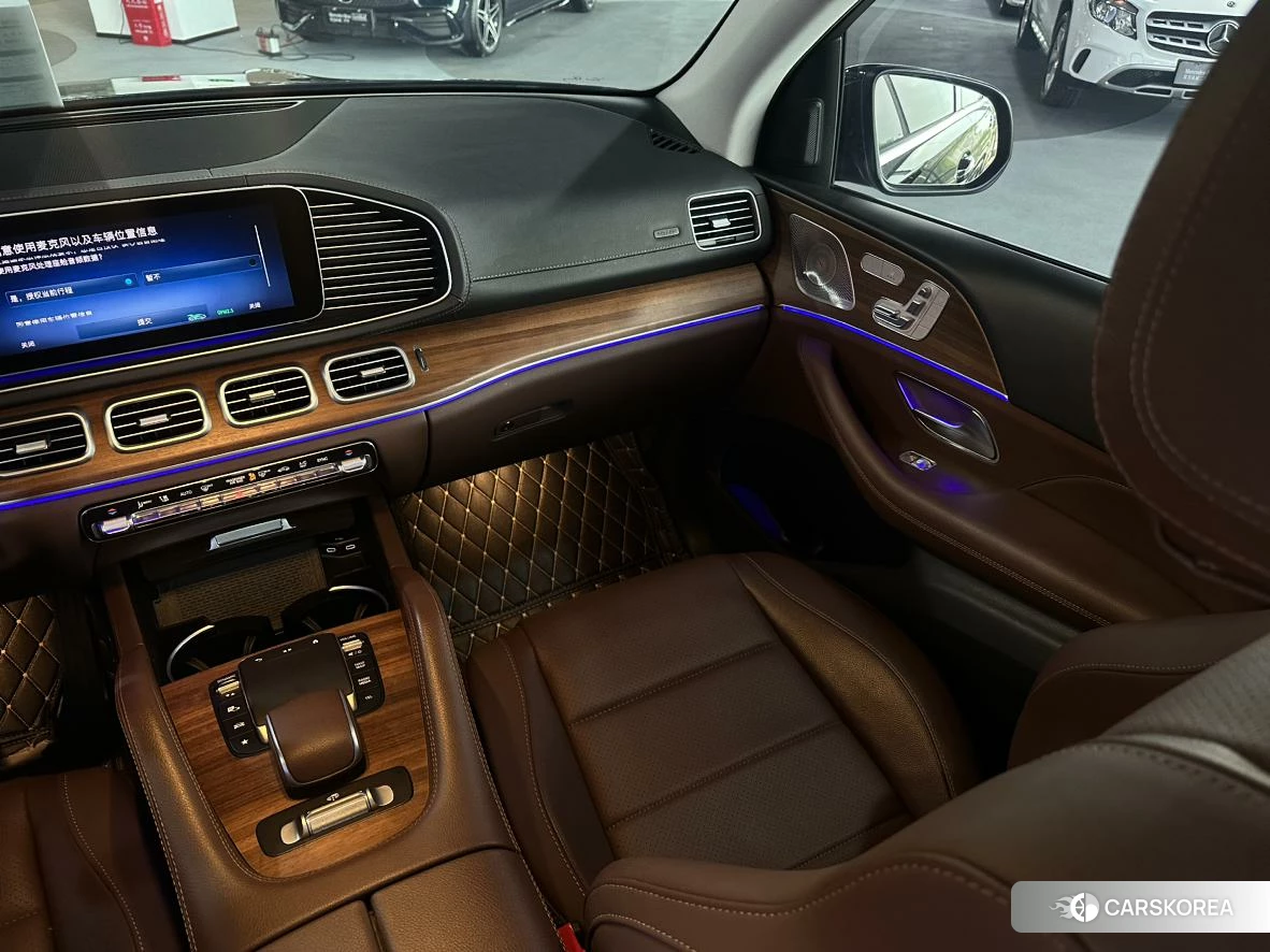 Mercedes-Benz GLE (import) 2023 Черный из Китая, фото 4