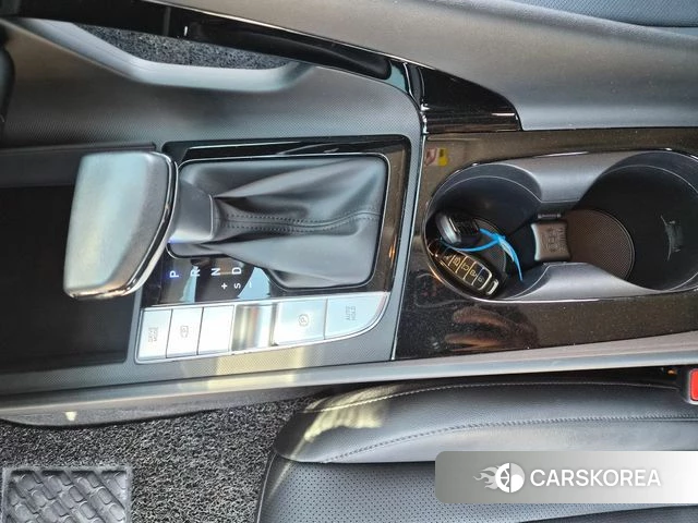 Hyundai Avante Hybrid (CN7) 2021 Темно-зеленый из Кореи, фото 4