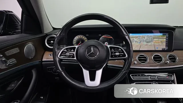 Mercedes-Benz E-Class W213 2019 Черный из Кореи, фото 4